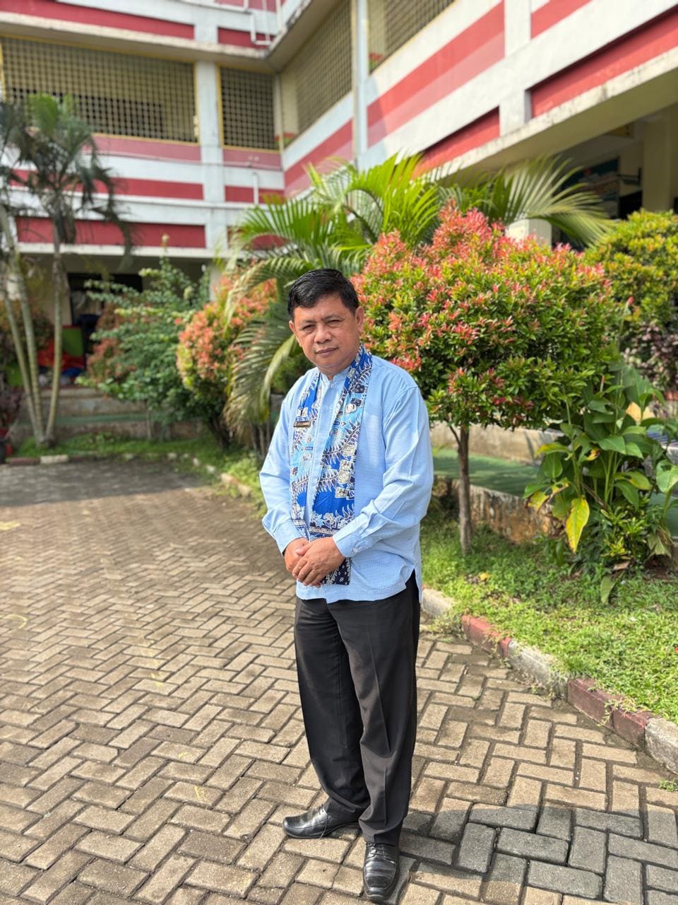 LUHUT SIANIPAR, S.Pd
